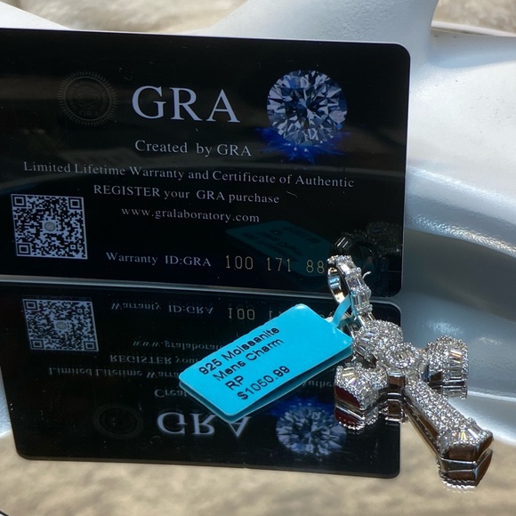 Beautiful NWT Men’s/Women's Moissanite Diamond Cross Pendant on 925 2.11 ctw - Picture 15 of 15